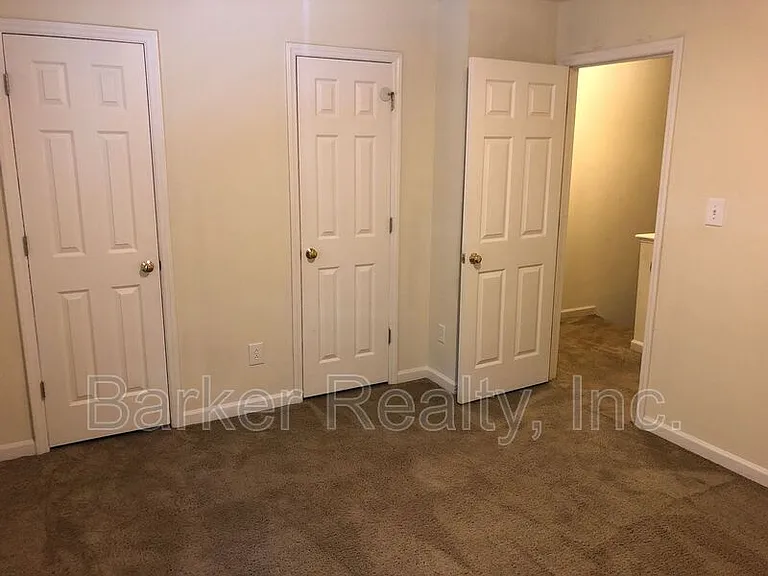 4929 Coral Ridge Ct #101 — Photo 8