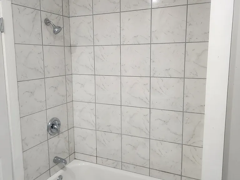388 Lisbon Ave #7-8-9 — Photo 4