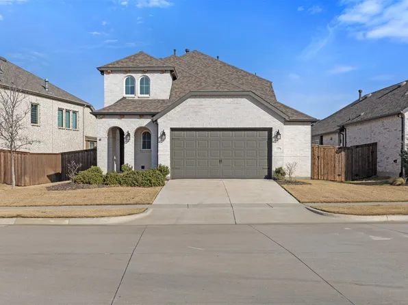 1825 Pelham Dr, Aubrey, TX 76227