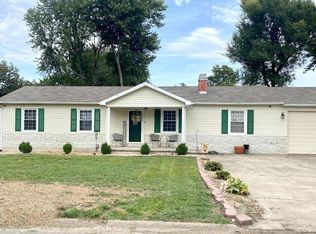 404 S Virginia St, Charleston, MO 63834