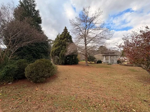 Roosevelt Ave #A, Exmore, VA 23350