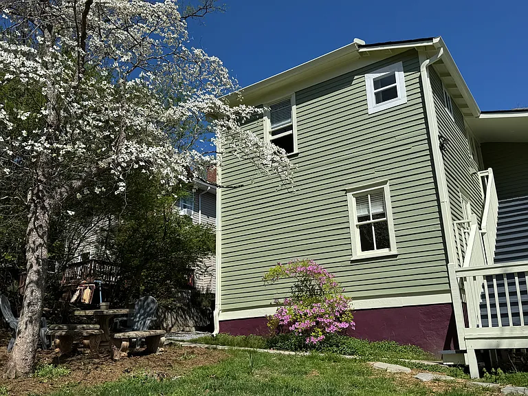 381 S French Broad Ave #3 — Photo 9