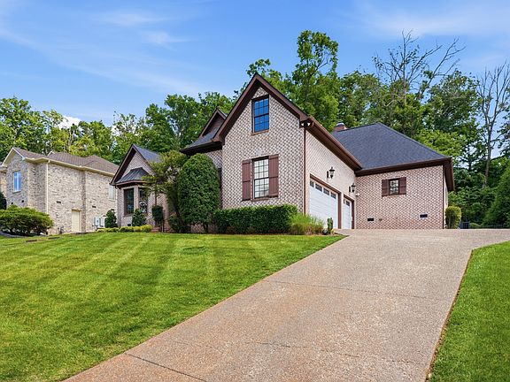 3rd image of 909 Gold Hill Ct