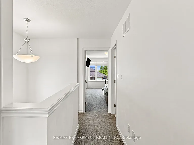 4870 Connor Dr — Photo 16
