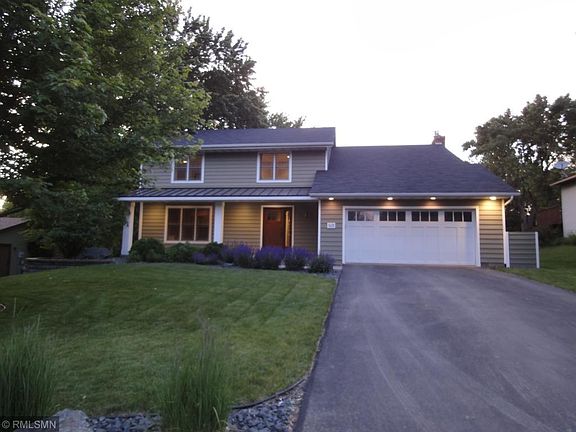 2nd image of 1612 W 139th St