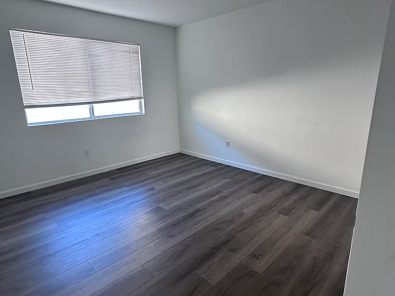 6616 Trailway Way — Photo 10