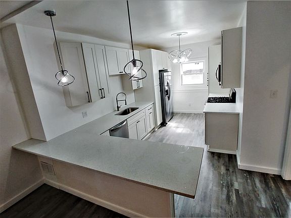 4th image of 605 E 14th Ave Floor 2