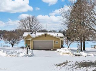 1-66 Captains Dr, Lanark, IL 61046