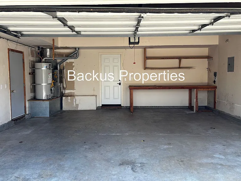1065 Kensington Way — Photo 26