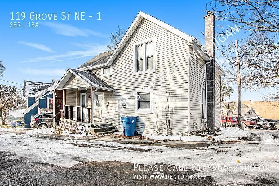 1st image of 119 Grove St NE #1