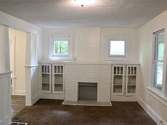4th image of 719 Roselle Ave