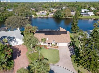 161 Oakwood Dr, Naples, FL 34110