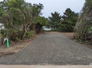 122 Sand Dune Avenue SW, Ocean Shores, WA 98569