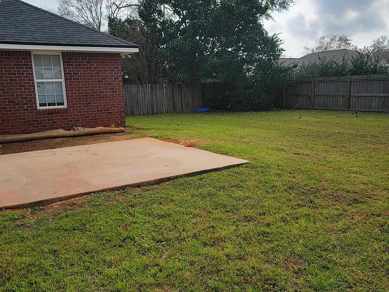 1701 Woodbridge Cir E — Photo 8