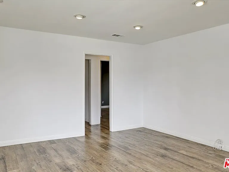 14110 Shoup Ave — Photo 7