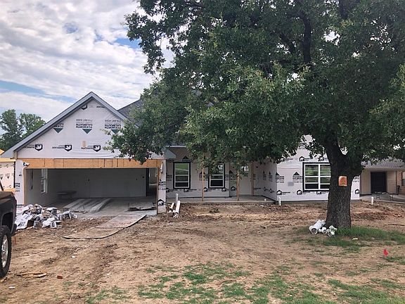 2nd image of 207 Cocopa Dr W