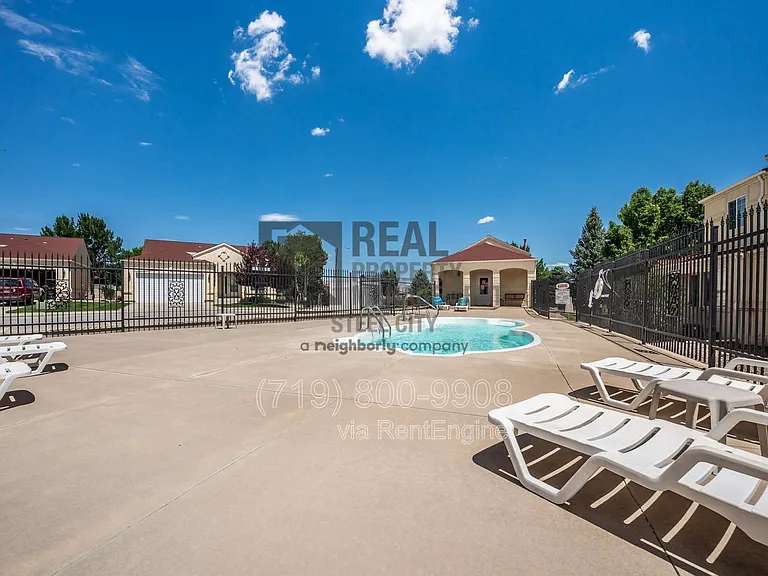 4141 Outlook Blvd #N — Photo 31