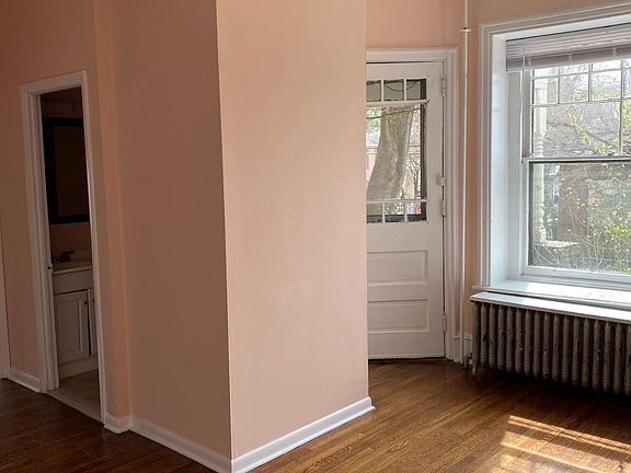4th image of 200 N Narberth Ave #1F