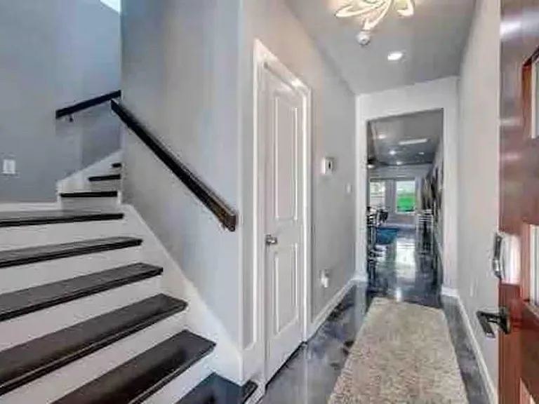 7925 Brandon St #A — Photo 4