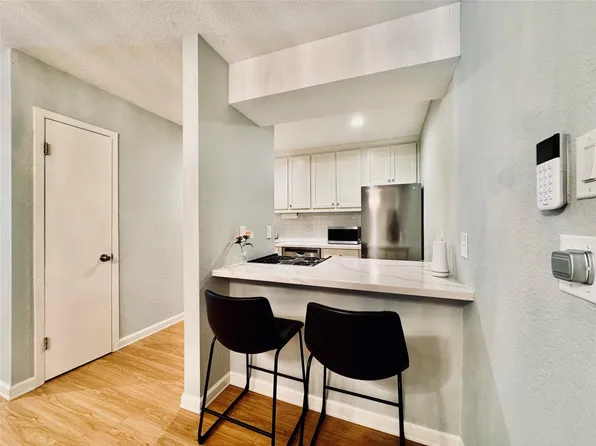 3131 Cummins St APT 86, Houston, TX 77027