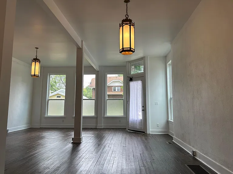 1700 S College St #0 — Photo 17