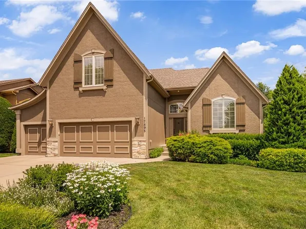 17595 S Brockway St, Olathe, KS 66062