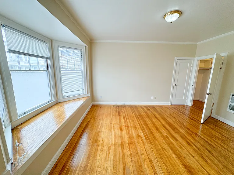 2495 Sutter St #2 — Photo 11