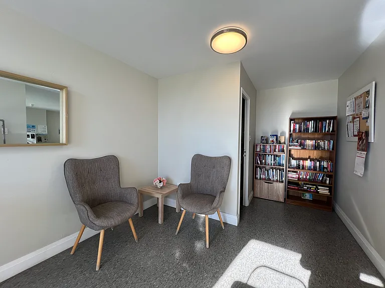 99 Dow Dr — Photo 27
