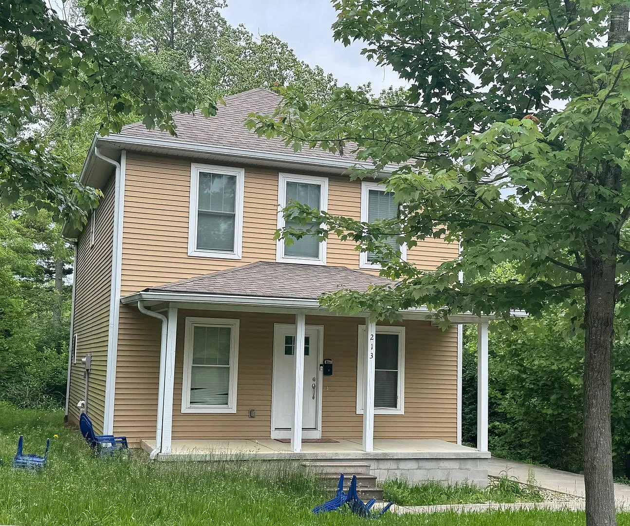 213 S Roosevelt St — Photo 1