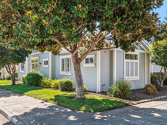 3rd image of 6551 Pine Valley Drive