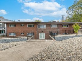 SWA - 2308 Wayne Ave., 17