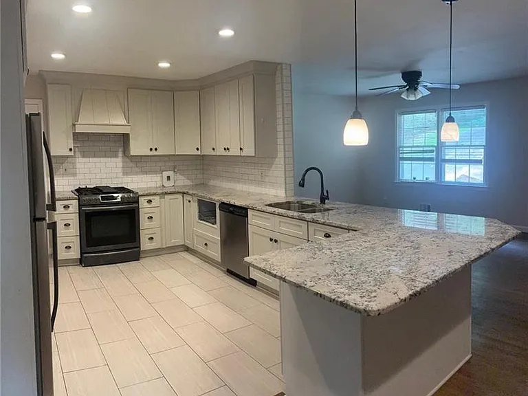 1744 Oak Ridge Way — Photo 8