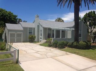 15656 1st St E, Redington Beach, FL 33708