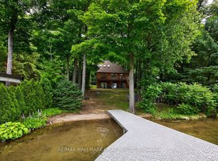 176 Farlain Lake Rd E, Tiny, ON L9M 0B5