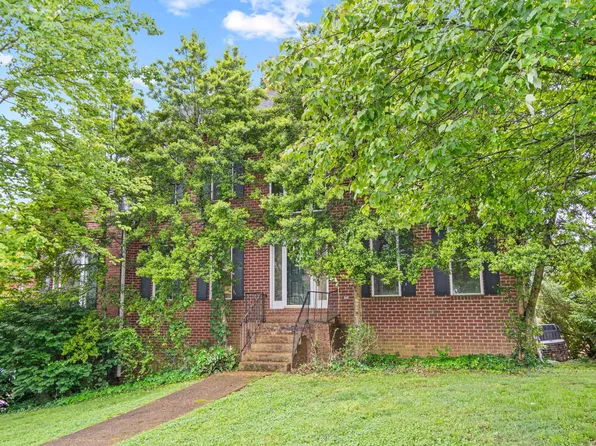 901 Bridgewater Ct, Nashville, TN 37221