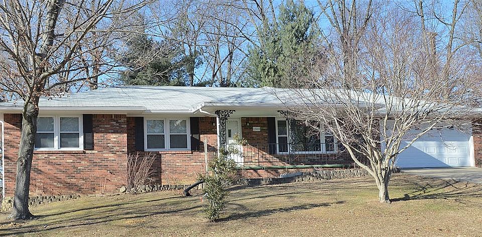 1st image of 1303 Tara Ct