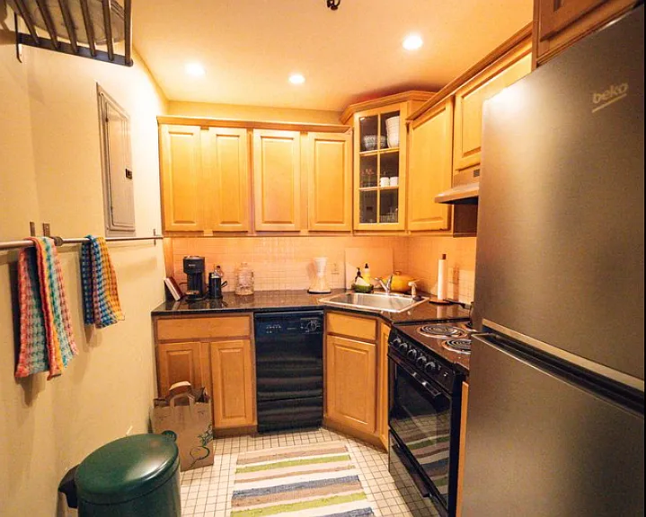 82 Commonwealth Ave #8 — Photo 3