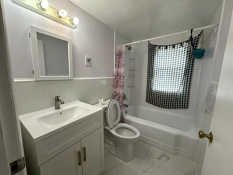 279 Auburndale Ave #279 — Photo 5