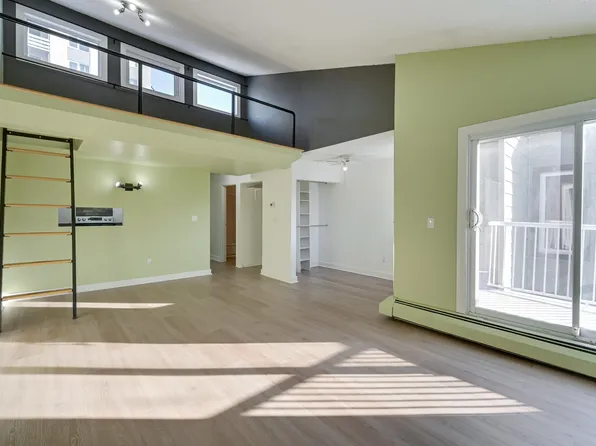 10138 116th St NW #303, Edmonton, AB T5K 1V8