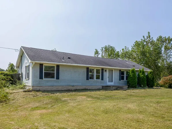 6253 W Newburg Rd, Carleton, MI 48117