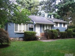 136 Mount Sinai Coram Rd, Coram, NY 11727