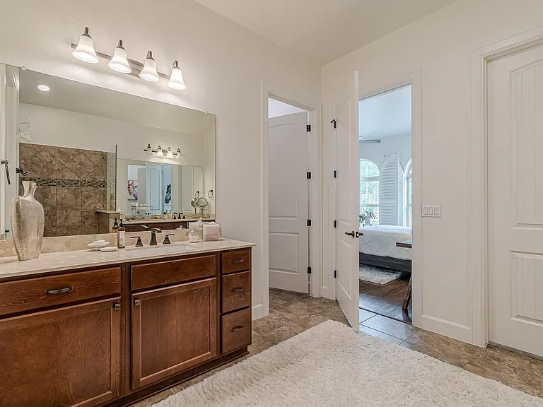 108 Hopping Peach St — Photo 31