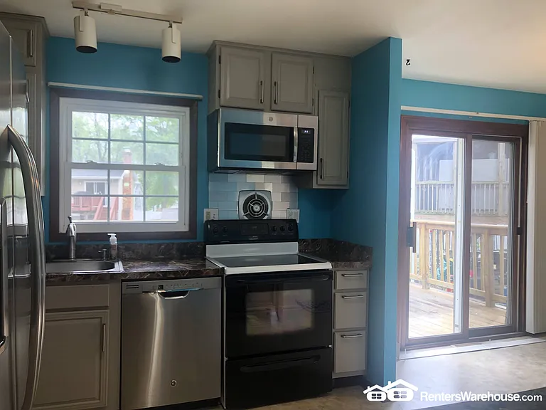 2263 Misthaven Ln — Photo 4