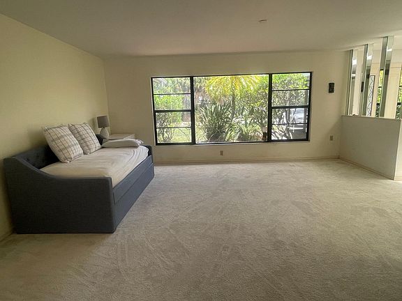 Front Room-Lounge Area-Common Area