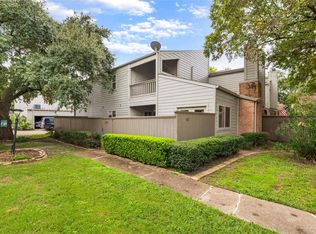 1621 Prairie Mark Ln, Houston, TX 77077