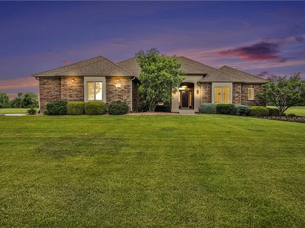 11630 S Walnut St, Olathe, KS 66061