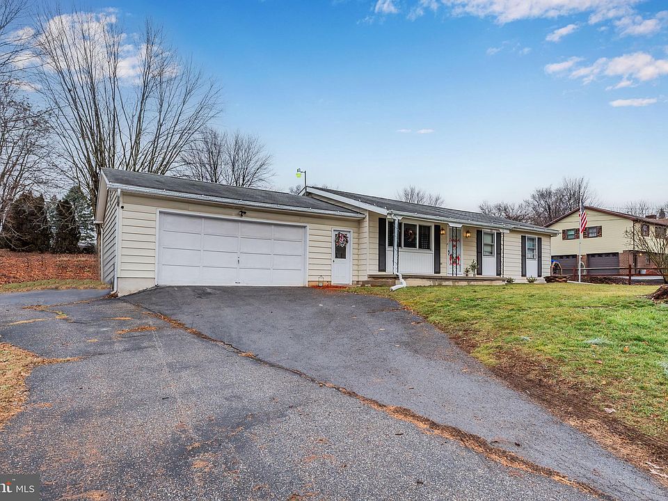 303 Garman Dr, Chambersburg, PA 17202 Zillow