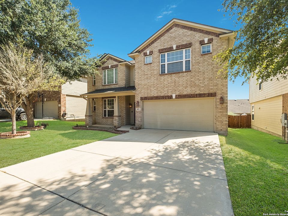 1st image of 422 TURNBERRY WAY