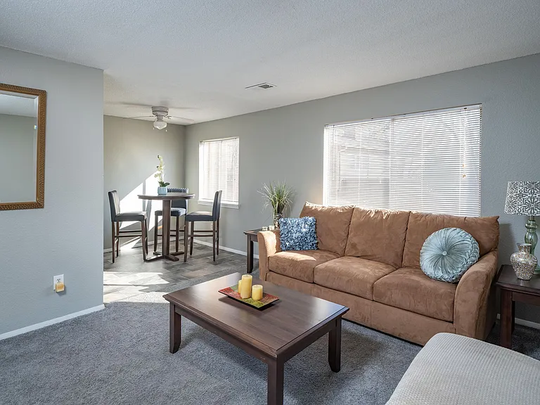 Timberline Apartments and Townhomes — Photo 7