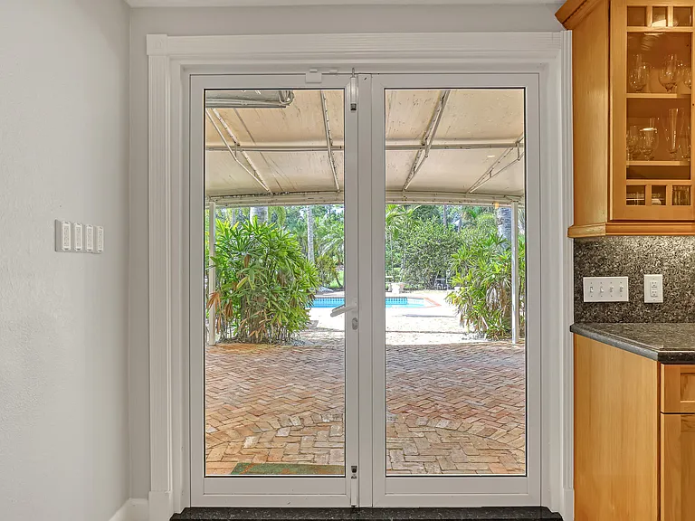 10780 Anderson Ln — Photo 25
